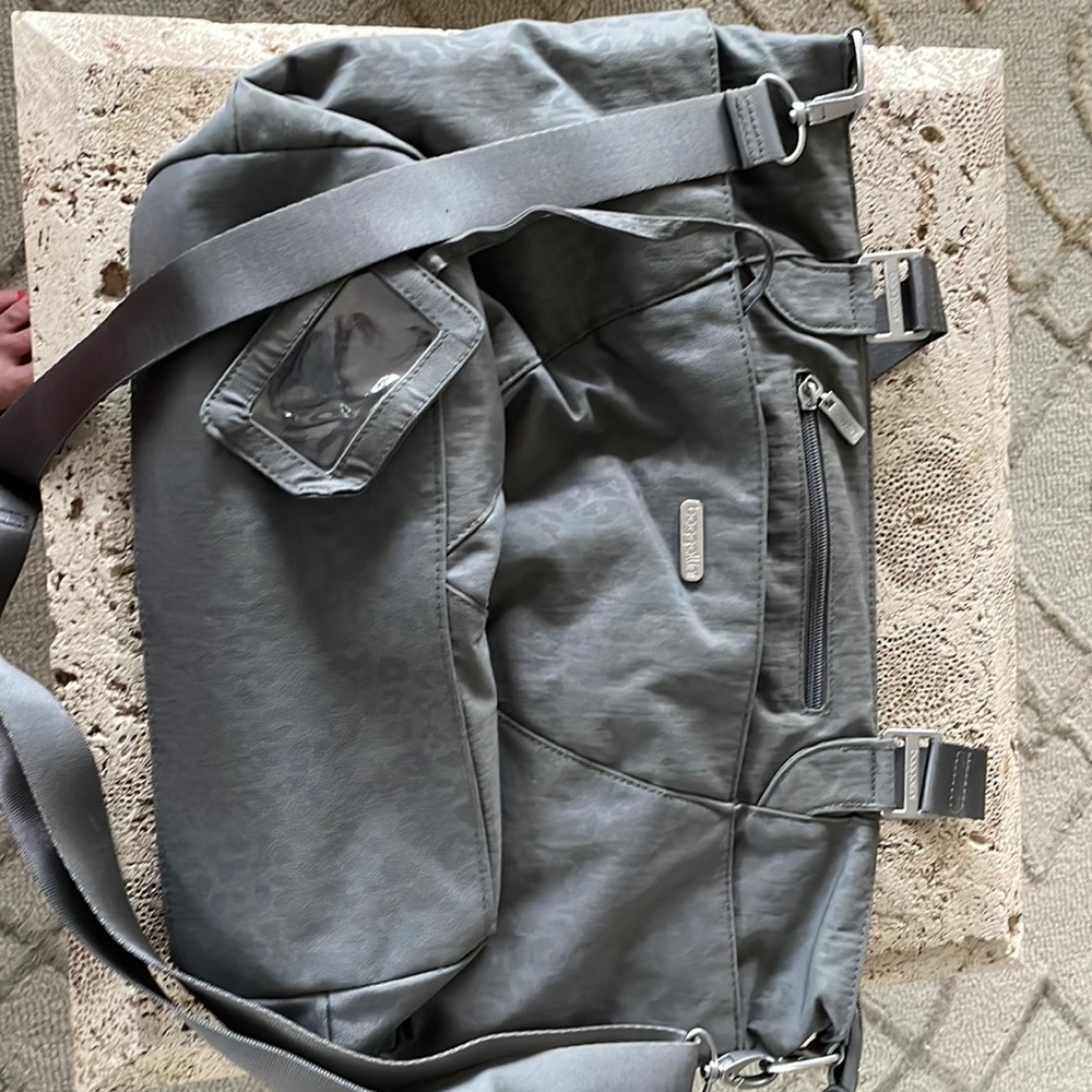 Baggalini bag
